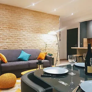Sweet Apartment